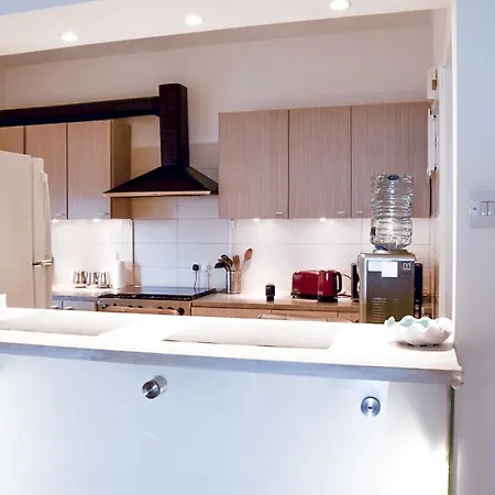 Mackenzie Beach Zen-apartment Апартаменты Ларнака
